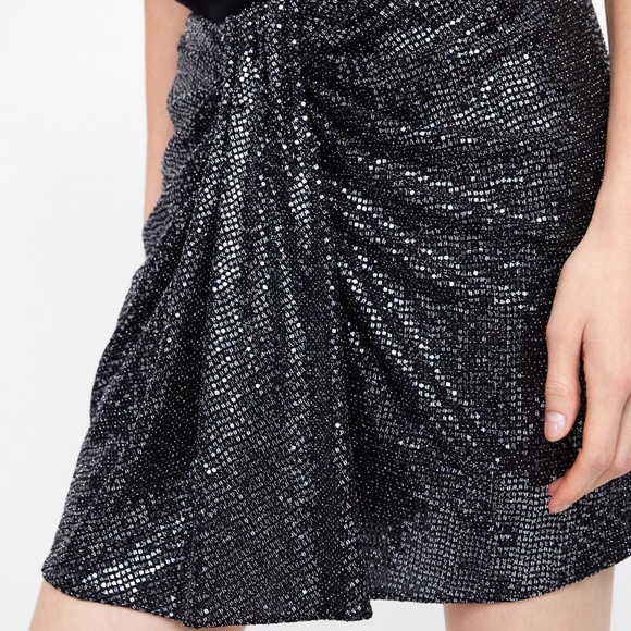 ZARA Woman Evening Collection Sequin Mini Skirt - Picture 3 of 3